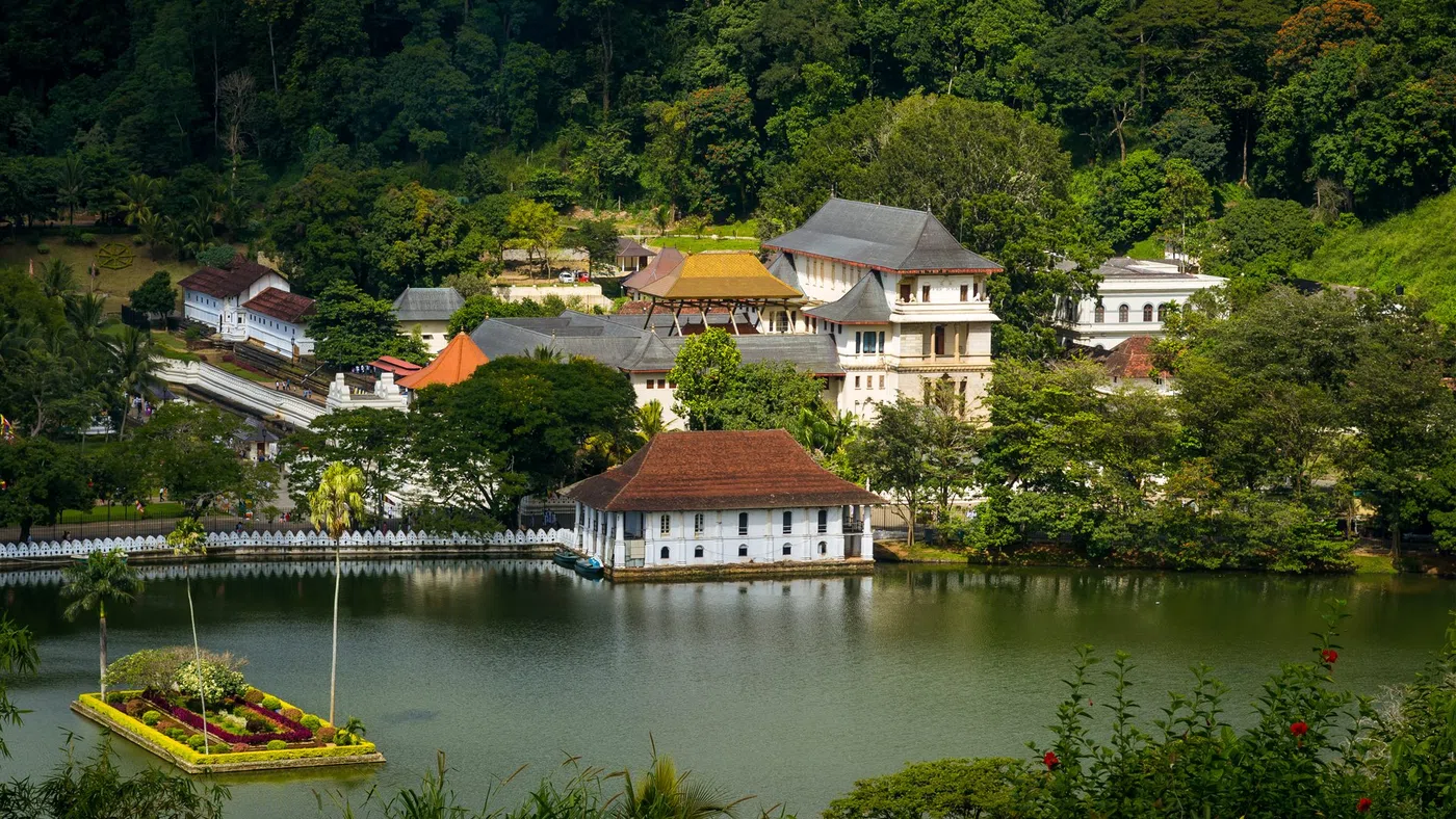 Kandy Lake framed by the surrounding green hills