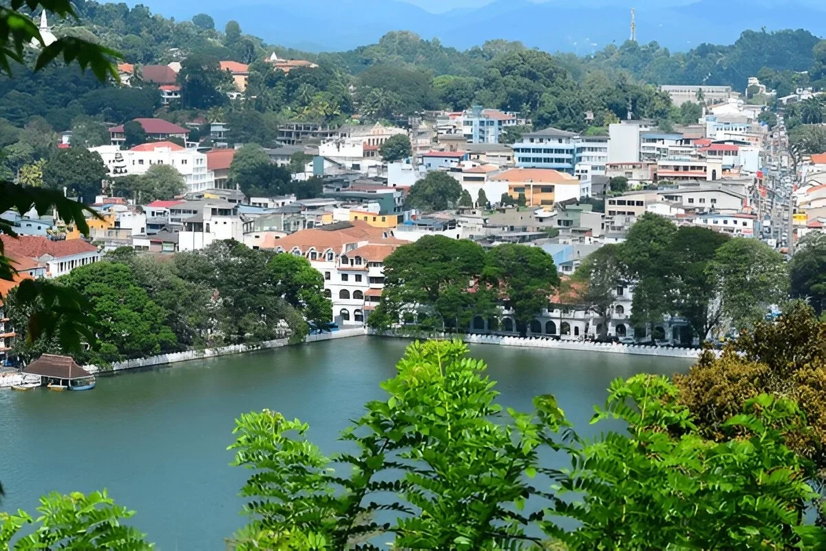 Kandy Lake framed by the surrounding green hills