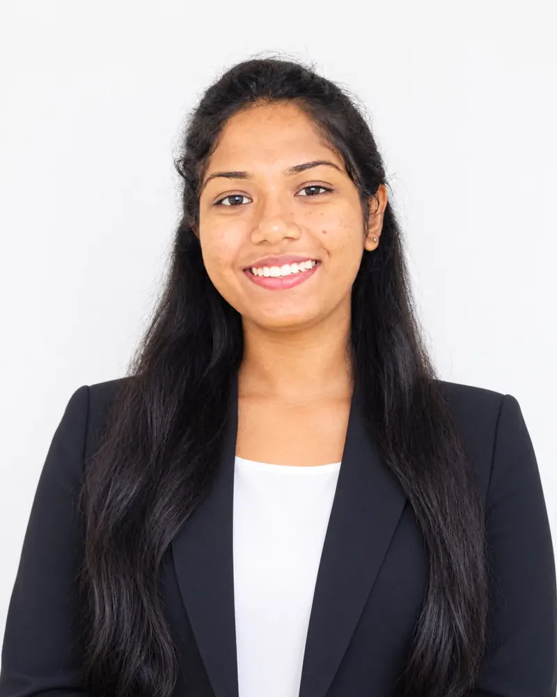Dilmi - Tour Coordinator